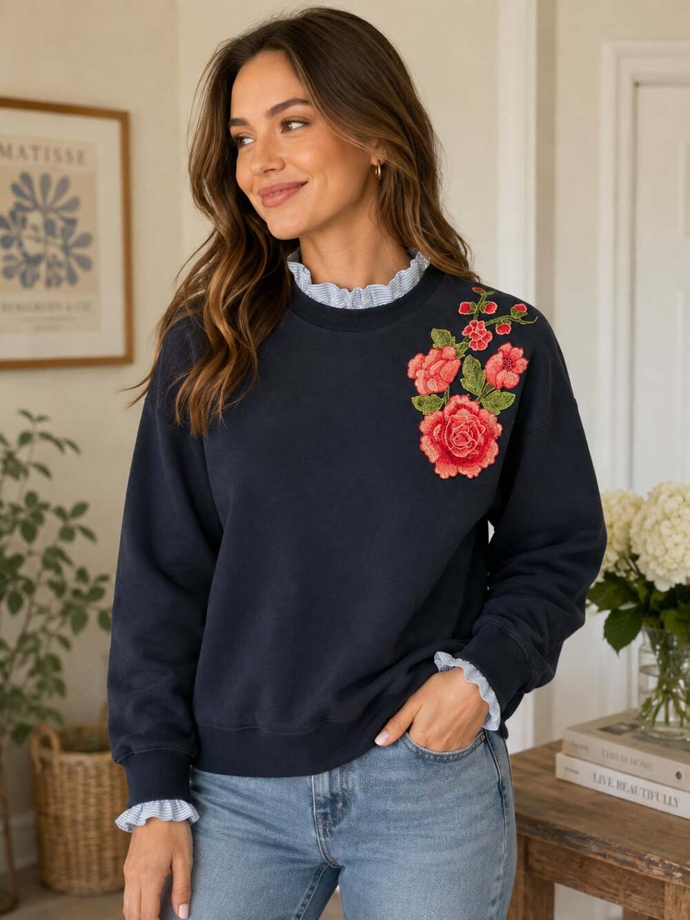Sweet Rain Navy Floral Embroidered Rose Crewneck Sweatshirt Women’s S